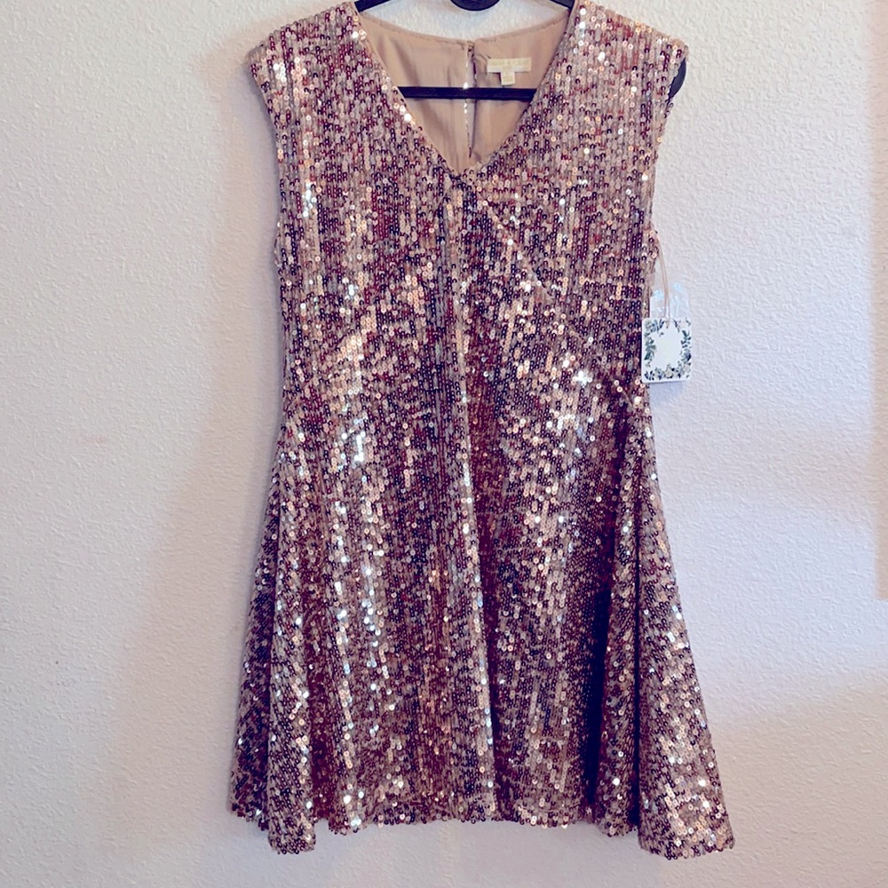 Chelsea and Violet Girls gold sparkle vneck dress